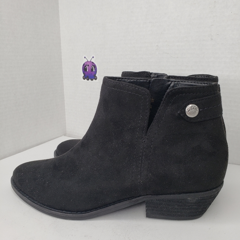 Zodiac Women Black Faux Suede Upper Side Zip Boots Sz 9